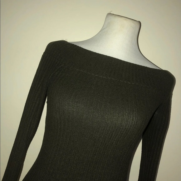 Top - Picture 2 of 2